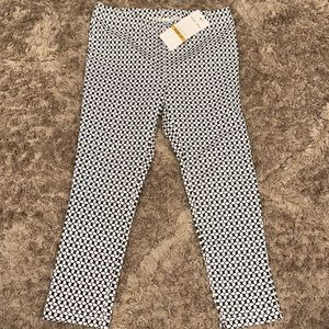 Little girls leggings, size 3T.